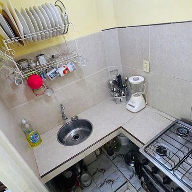 ！！Se Vende  ! ! 7500 USD ! ! Apartamento ubicado en Centro Habana, calle Neptuno a tres cuadras del Hospital Ameijeiras. - 7/10