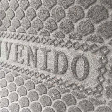 Alfombra Decorativa de Entrada "Bienvenido" – 40 × 60 cm  💲Precio: 9 USD  Dale un toque acogedor y elegante a la entrad - 6/6