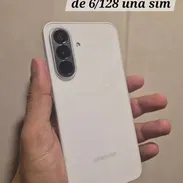Samsung Galaxy A56 5G Color Blanco - Img 57334743