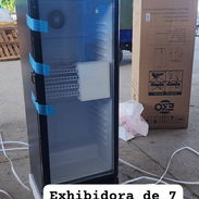 Exhibidora de 7 pie EKO nueva en caja - Img 57644662