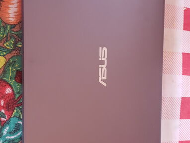 Laptop Asus Core i5 de 11na ,, 8 ddr4 ,, Ssd 256 ,, bateria de 3 a 4 horas . Cañón de laptop y buen precio. Entre y lea - Img 64378731