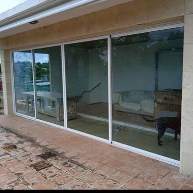 Realizo todo tipo de trabajos con cristal y marquetería de aluminio - Img 124758310