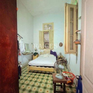 Casa Planta Baja de Biplanta con posibilidad de Garaje en Santo Suárez - $21 000 USD - 6/9