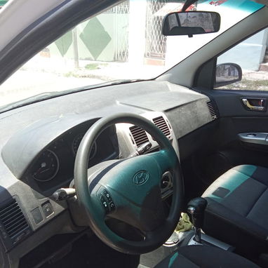 Auto Hyundai del año 2009 - Img 123876564