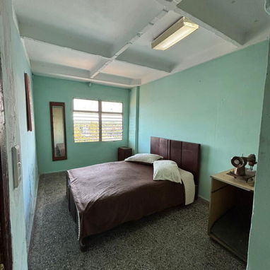Vendo este Apartamento en Marianao A una cuadra y media de avenida 51 y a dos cuadras de avenida 41 (muy céntrico ) - Img 125358958