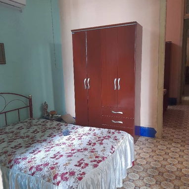 Se vende Casa 25000, en 10 de octubre en la calzada de Luyano entre concha y Teresa blanco altos - Img 125097988