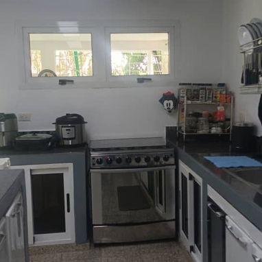 Casa semi independiente en Siboney perfecto estado y amplios espacios 110mil usd 53582376 - 3/10