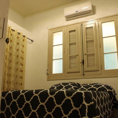 1500-USD Se Alquila apartamento en zona céntrica del Vedado - Img 125477248
