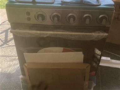 Cocina con horno 4Qmagneto luz en el horno. Nueva en caja - Img main-image