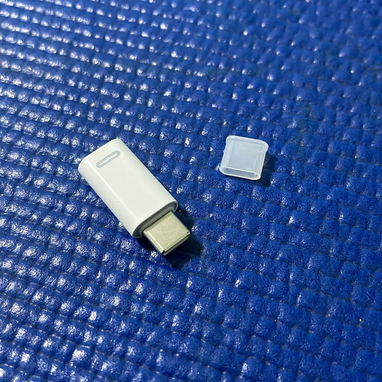 Tengo adaptadores para móviles con muchas combinaciones - Img 84552627