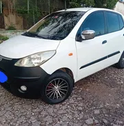 Se venden estos tres carros un Hyundai i10 ,Kia picando del 2017 hecho gt 2020 y un Peugeot 203 del 2003 - Img 50776716