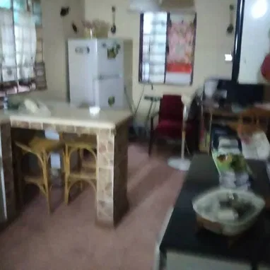 Se vende casa independiente en Marianao( agua 24hrs, gas, garaje, placa libre) - Img 121126689