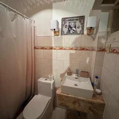 🏡 ¡EN VENTA CASA CAPITALISTA EN RESIDENCIAL SEVILLANO! - 5/10