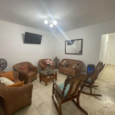 CASA EN GUANABO SIBARIMAR para 10 personas,piscina,plantas,garaje amplio,billar,3 cuartos,4 baños,internet 24/h,splic,et - Img 115630393