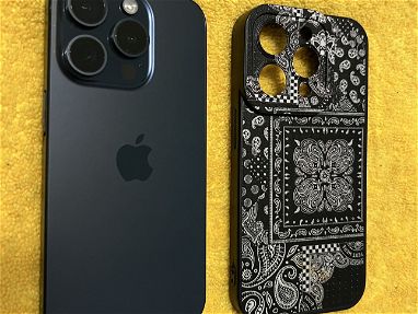 iPhone 15pro dual sim en el mejor precio de Cuba como nuevo,se vende o se cambia solo por iPhone menor y vuelto - Img 66477595