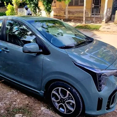 Vendo o negocio kia picanto del 2025 cero milla con 45 kilómetros nada más - Img 102409047