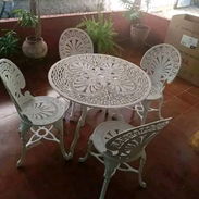 MESA DE TERRAZA CON 4 SILLAS - Img 55010614
