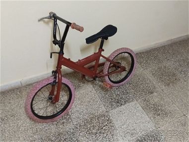 Vendo bicicleta de niño 16 de uso pero en buen estado. - Img 67379534
