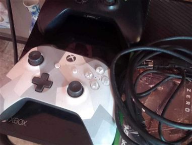 Xbox One con 2 mandos - Img 66931751