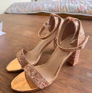 Sandalias de tacón cuadrado en venta - Img 49964884