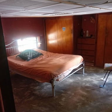 Casa Puerta de Calle  Sala , cocina , baño , 3 cuartos y terracita para tender ropa , placa Intermedia y techo viga y lo - 4/10