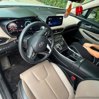 HYUNDAI SANTA FE LIMITED 2021 - 5/6