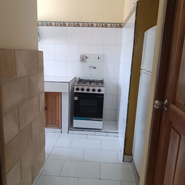 100 USD ** Alquiler Apto con todo, llegar y vivir, 5 Palmas, San Agustín, La Lisa - 6/10