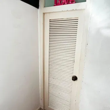 Casa de dos plantas en venta - 9/10