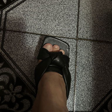 Sandalias marca Mango, ambas número 38 - Img 123653414
