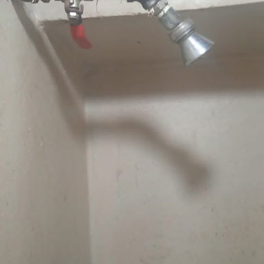 Vendo cuarto en el cerro (zona céntrica) - Img 122034220