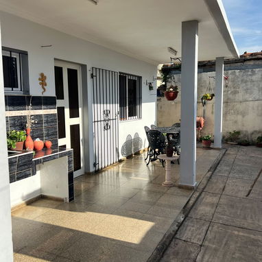 Se vende casa a 5 minutos de varadero - Img 124821688
