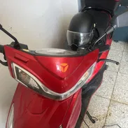 Moto eléctrica de uso marca Yadea Luna 2025 - Img 55513987