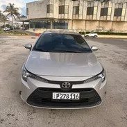 Vendo auto o carro Toyota Corolla 2025 LE 6500 km $27000 - Img 55723889