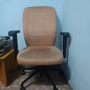 Silla de escritorio con ruedas - Img 55733193