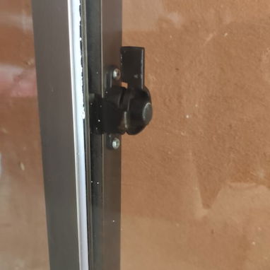 Ventanas nuevas de aluminio ionizado y cristal ahumado - Img 124297280