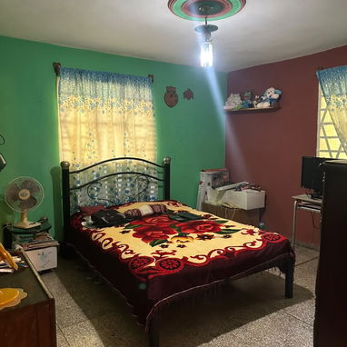 SE VENDE CASA EN MARIANAO DE 800m2– LÍMITE CON PLAYA 140 y 29 - 4/10