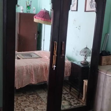 Vendo juego de cuarto de caoba - 3/3