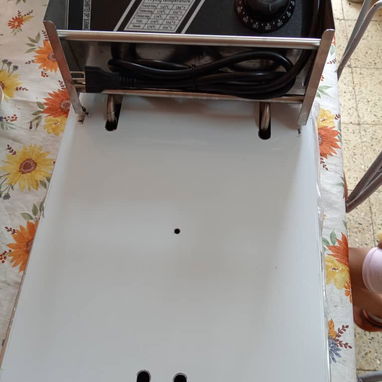 Freidoras Eléctricas de 10L Profesionales de Acero inoxidable. 110V 2500W Regulable de 60º a 200º C Nuevas - Img 121615032