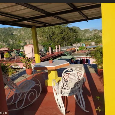 Casa de Renta en Viñales. Alquiler de Casa con vista a Finca Familiar. Con Respaldo eléctrico y wifi - Img 125603183