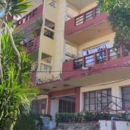 Apartamento vedado tres dormitorios - Img 57118974