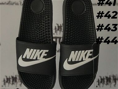 Chancletas Nike originales de pinchitos - Img 69062733