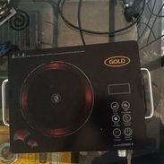 Se vende cocina eléctrica funciona al Max tiene un toma adaptado que aguanta mayores temperaturas - Img 57275120