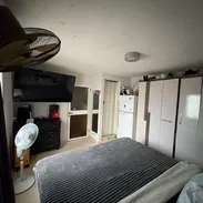 Venta de Casa En El VEDADO, en Calle 3ra, Por el Hotel GRAN ASTON - Img 57561487