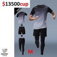 Conjunto deportivo Pulóver, Licra, Short Talla M $13500 - Img 55185276