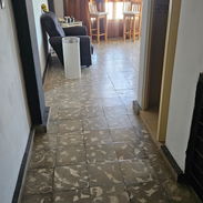 Vendo apartamento en la zona 7 de alamar ,6to piso,dejo los muebles y aire acondicionado,tiene tanque instalado - Img 56279040