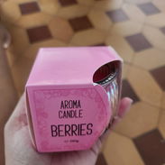 Velas aromáticas escencia Berries 280g - Img 58109115