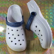 Crocs, chancletas, sapitos - Img 55644672