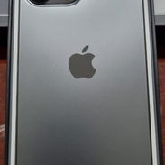 iPhone 13 Pro Max 128GB Libre - Impecable, 85% Batería - Contactar al 52490206 - Img 57077893