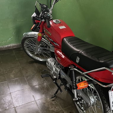 Suzuki Ax 100 - 2/3