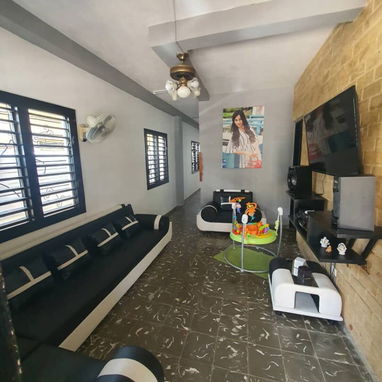 Se vende casa en Boyeros con garaje pequeño - Img 124704013